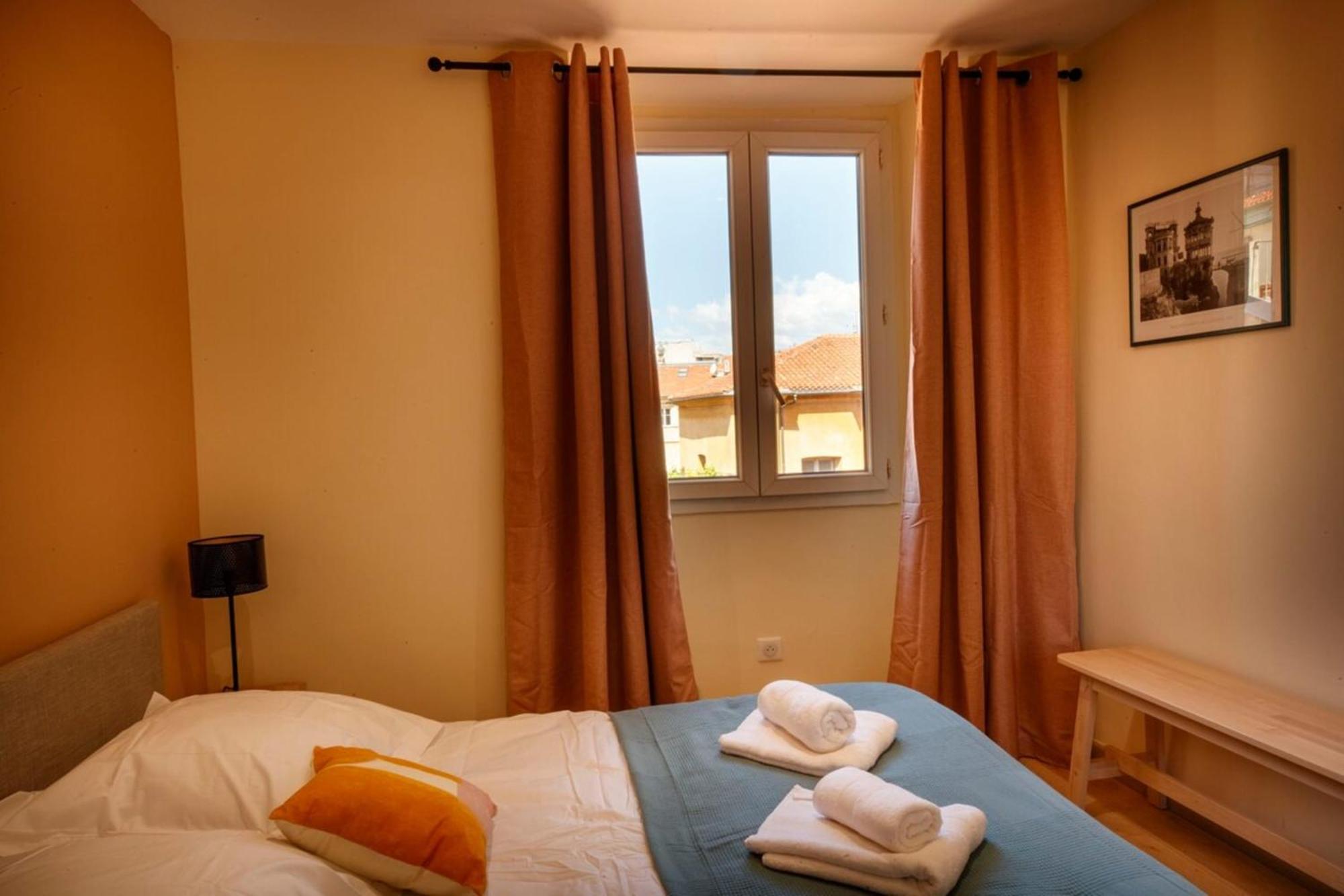 06A2 - Heart Of Old Nice Beautiful Renovated Apartment Buitenkant foto